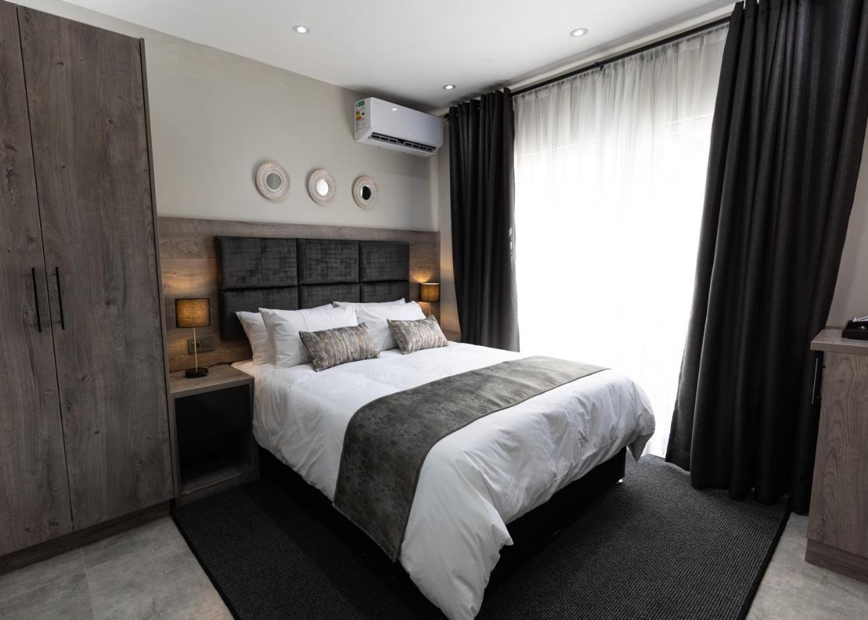Standard Double Room,1152940386:JPEG