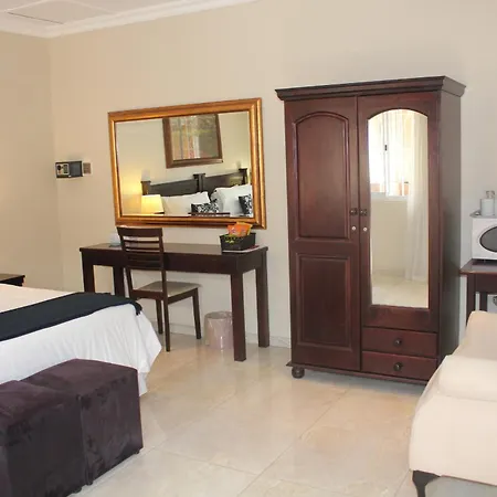 Chartwell Guest House-2